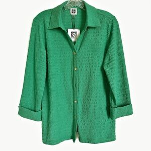 Anne Klein NWTs Kelly Green Textured Women's Top With Gold Buttons Size Medium